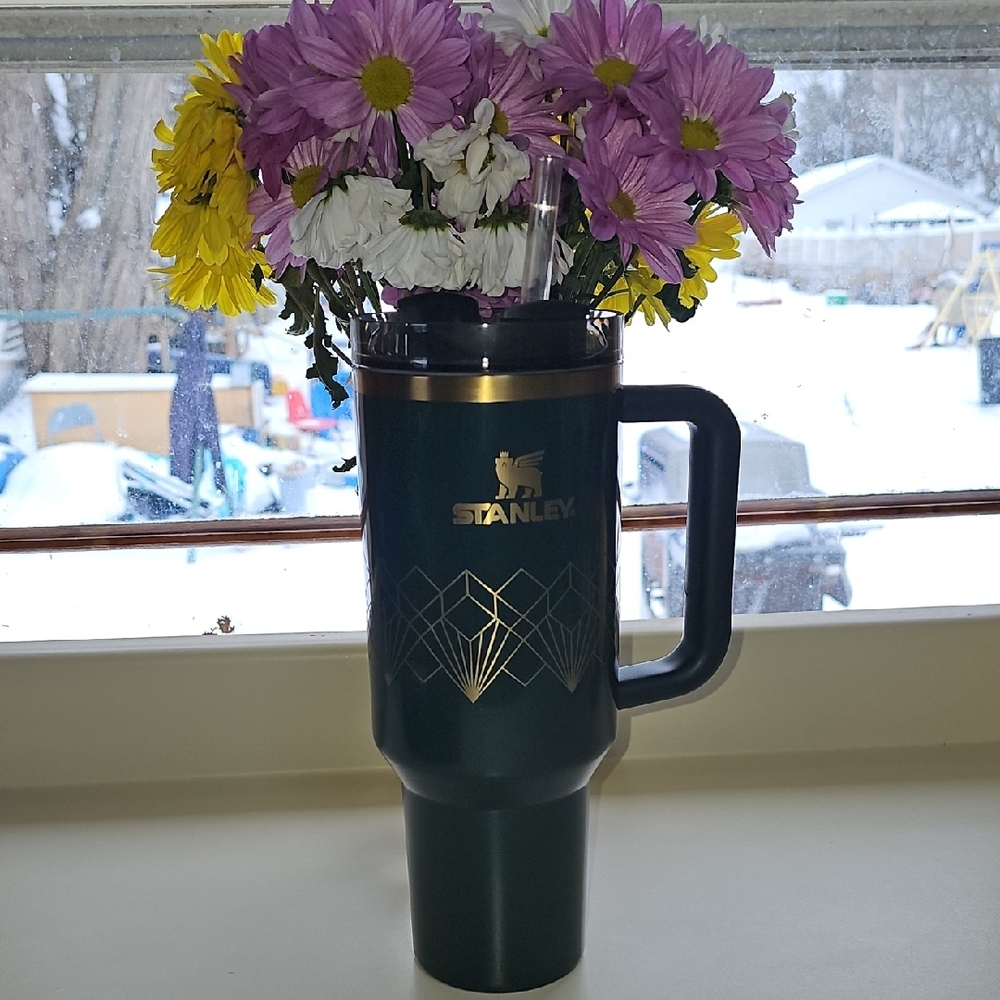 Stanley Flowstate Tumbler in Dark Blue - Picture 3 of 8